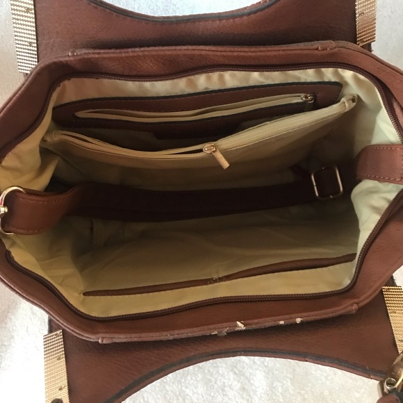 Cute Handbag. Not authentic - Picture 3 of 5